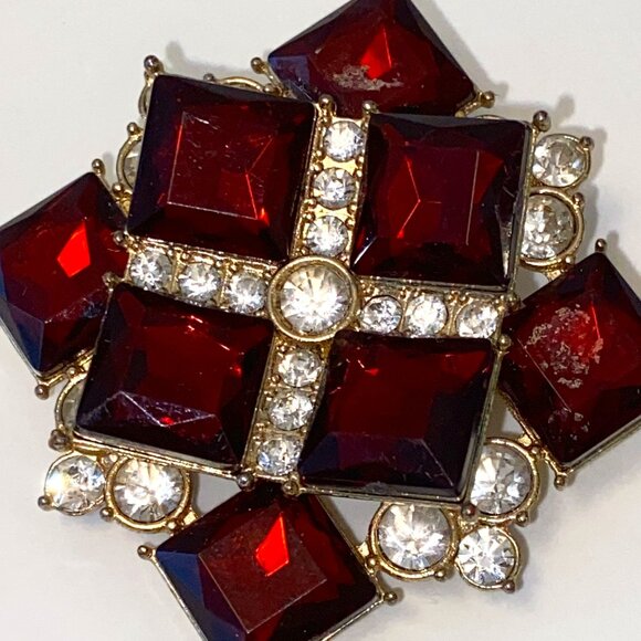 2014 Avon Brooch Pin Gold Tone Deep Amber Red Glass Square Stones Art Deco - Picture 2 of 4